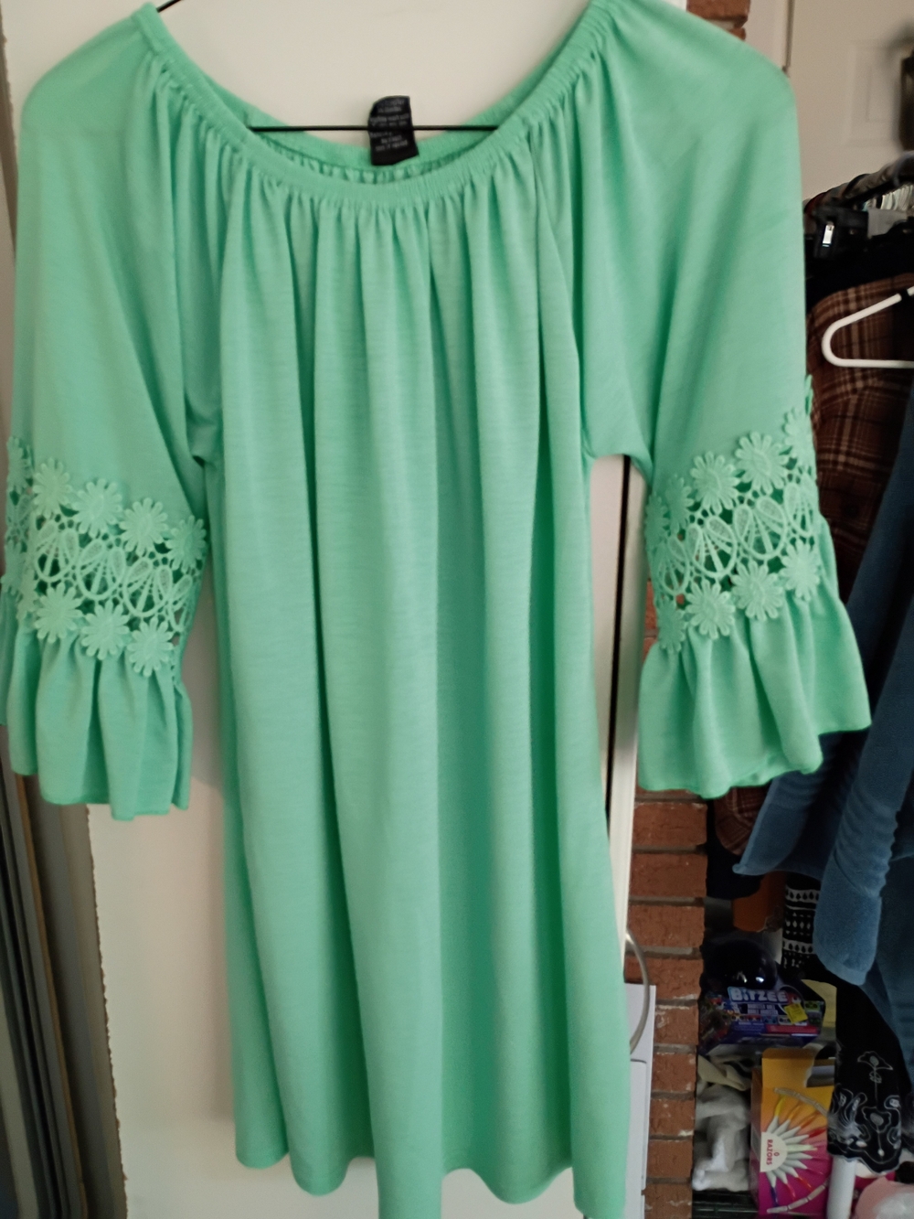 WinWin Mint Green Ruffle Sleeve Tunic Top - Size S/M